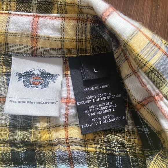 Harley Davidson women’s button down - Picture 4 of 8